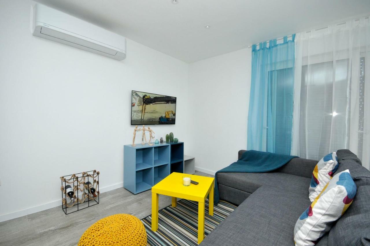 Apartmani Olive Трогир Экстерьер фото