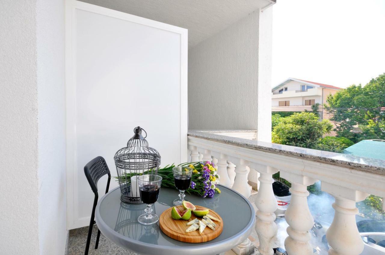 Apartmani Olive Трогир Экстерьер фото